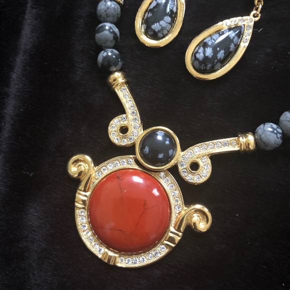 Amazing jasper, carnelian, and rhinestone set. - Picture 4 of 5